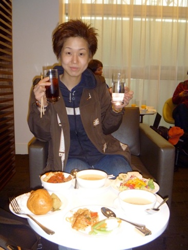 JAL ラウンジ.jpg